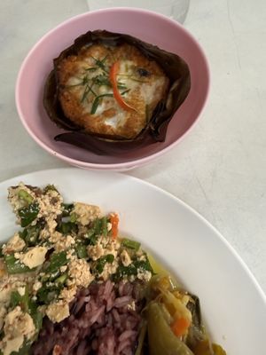 Stuffed…artichoke?  at Aroi Vegetarian food - Arawy in Bangkok