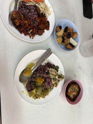 This all costs about 200 THB  at Aroi Vegetarian food - Arawy in Bangkok