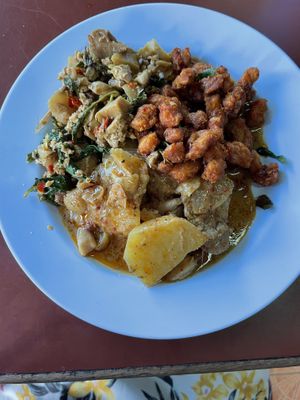 3 dishes for 30thb  at Chamlong's / The Vegetarian Society Chatuchak in Bangkok