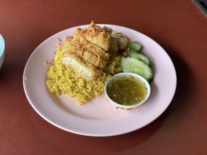 Mock chicken and yellow rice - Chamlong‘s, Bangkok  at Chamlong's / The Vegetarian Society Chatuchak in Bangkok
