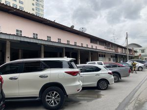 Outside at Chamlong's / The Vegetarian Society Chatuchak in Bangkok