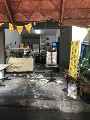 The front at Kaodaeng - Kaeng Rawn in Bangkok