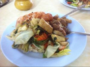vegan food with lovely meat substitutes at Kaodaeng - Kaeng Rawn in Bangkok