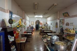 basic interior  at Kaodaeng - Kaeng Rawn in Bangkok