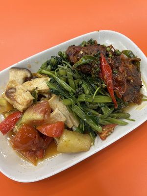 Veggies and proteins  at Rabiengboon - MBK in Bangkok