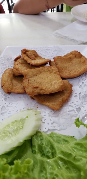 Fried pork at Ruyi Vegetarian in Bangkok