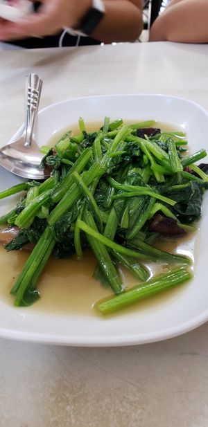 Spinach at Ruyi Vegetarian in Bangkok