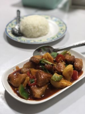 Vegan sweet’n’sour fish at Ruyi Vegetarian in Bangkok