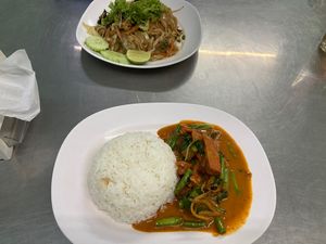 Pad Thai and curry   at Ruyi Vegetarian in Bangkok