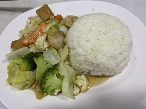 fried veg with rice, really good  at Ruyi Vegetarian in Bangkok