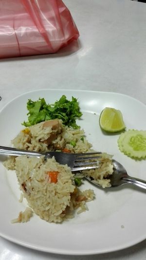 fried rice at Ruyi Vegetarian in Bangkok