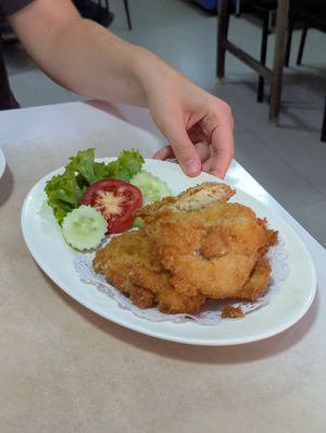 Vegan chicken at Ruyi Vegetarian in Bangkok
