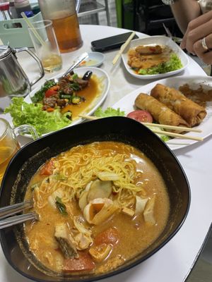 Tom yum at the front   at Ruyi Vegetarian in Bangkok