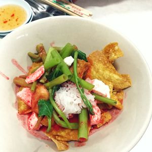 fried wontons which came with a mystery pink sauce and mock crab pieces at Ruyi Vegetarian in Bangkok