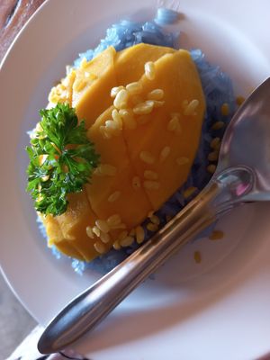 Mango and blue sticky rice at Aum in Chiang Mai