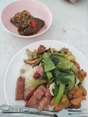 Rice and mixed 'meat'/'fish' options + drink at 150THB at Num Heng Vegetarian in Hat Yai