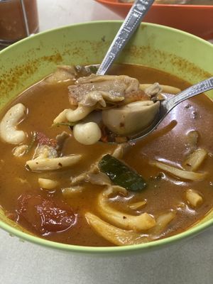 Tom yum soup  at Num Heng Vegetarian in Hat Yai