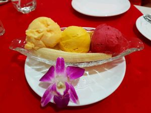 Banana split   at Five Star J Restaurant in Pattaya
