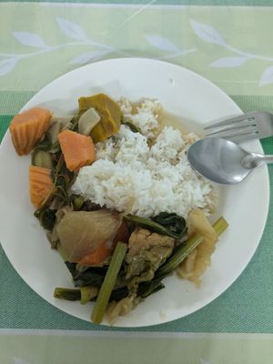 The food is neither hot or cold... at Hesan Vegetarian in Phuket