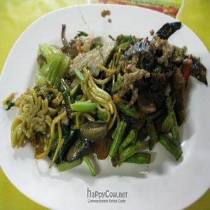 Plate of food at Ruam Jai Ahaan Jei in Phuket