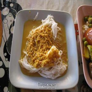 Noodles from the buffet, located on Soi Phuthon (@ corner Ranong Rd) next to Ruam Jay Vegetarian Mart (a temporary set-up for veg festival??) at Ruam Jai Ahaan Jei in Phuket