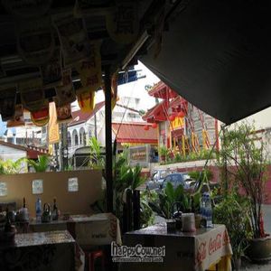 View from dining area across to Jui Tui Temple (on Soi Phuthon near Ranong Rd junction) (could be temporary fixture for veg festival only??) at Ruam Jai Ahaan Jei in Phuket