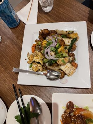 Lemongrass and ginger chicken   at Utopia Vegan in Dickson