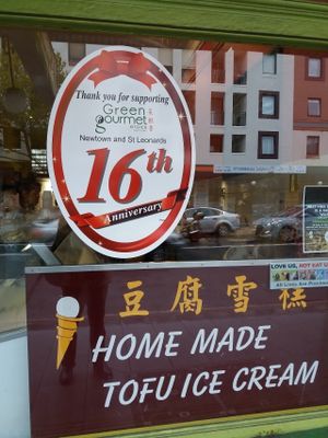 Excellent home made cakes and icecreams at Green Gourmet in Newtown