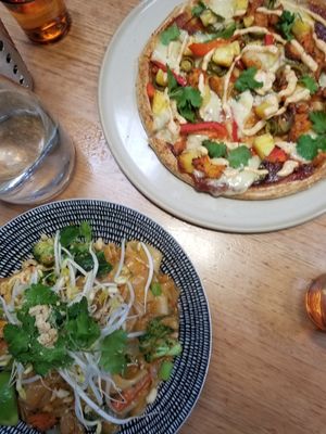 Pad See Ew and BBQ pizza at Vegie Bar in Fitzroy