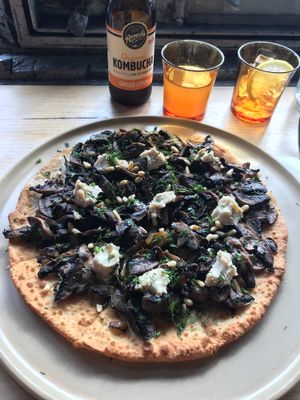 Pizza Funghi with vegan cheese at Vegie Bar in Fitzroy
