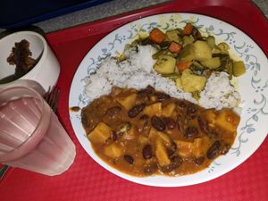 Curry and sticky date pudding at Crossways in Melbourne