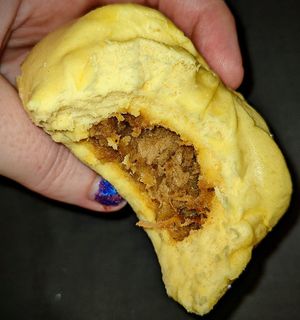 Medium curry baos at Vincent Vegetarian Food in Footscray