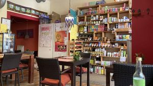 Mini Shopbereich  at Bio Bistro Spicy Spices in Salzburg