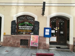 Restaurant front at Bio Bistro Spicy Spices in Salzburg