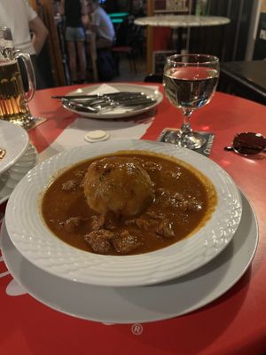 Gulasch mit Knödel  at Rupp's Vegetarisches Pub   in Vienna