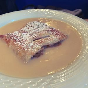 Apfelstrudel  at Rupp's Vegetarisches Pub   in Vienna