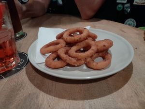 Zwiebelringe - seeehr lecker at Rupp's Vegetarisches Pub   in Vienna