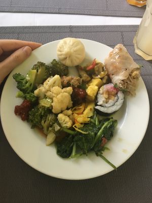 Buffet at Vegetasia in Vienna