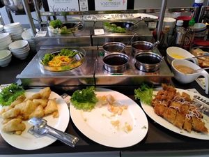 Buffet at Vegetasia in Vienna
