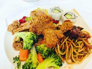 Self-composed buffet plate  at Xu's Cooking in Vienna