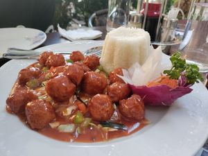 Sweet and sour tofu balls lunch plate at Xu's Cooking in Vienna