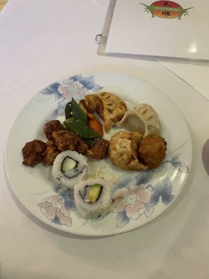 amazing all you can eat buffet   at Xu's Cooking in Vienna