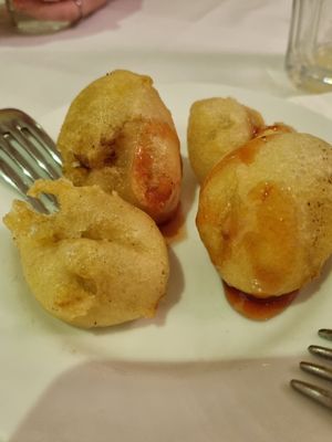 Baked bananas at Xu's Cooking in Vienna