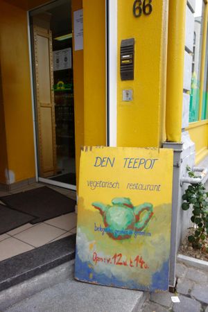 Den Teepot at Den Teepot in Brussels