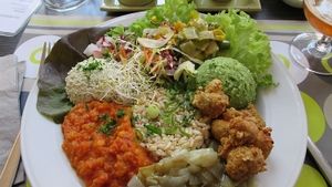 healthy (but a bit bland) lunch at De Bron  at De Bron - Pre-order only - Maybe closed in Bruges