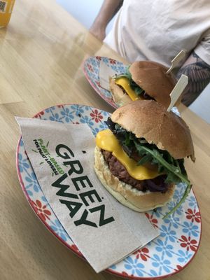 Delicious burger, very pleasent service, only recommendation 👌☘️ at Greenway in Ghent