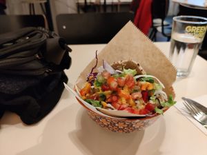 Pita with falafel, very tasty at Greenway in Ghent