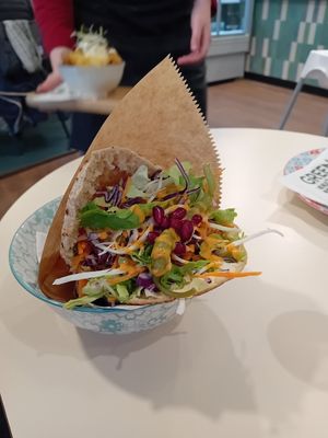 Pita bread at Greenway in Ghent