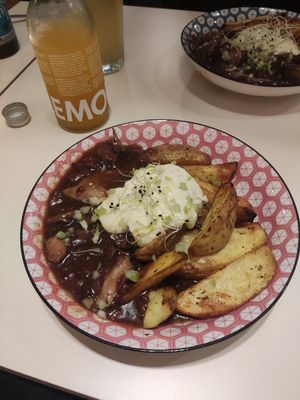 Stew and wedges at Greenway in Ghent