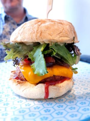 Greenway burger at Greenway in Ghent